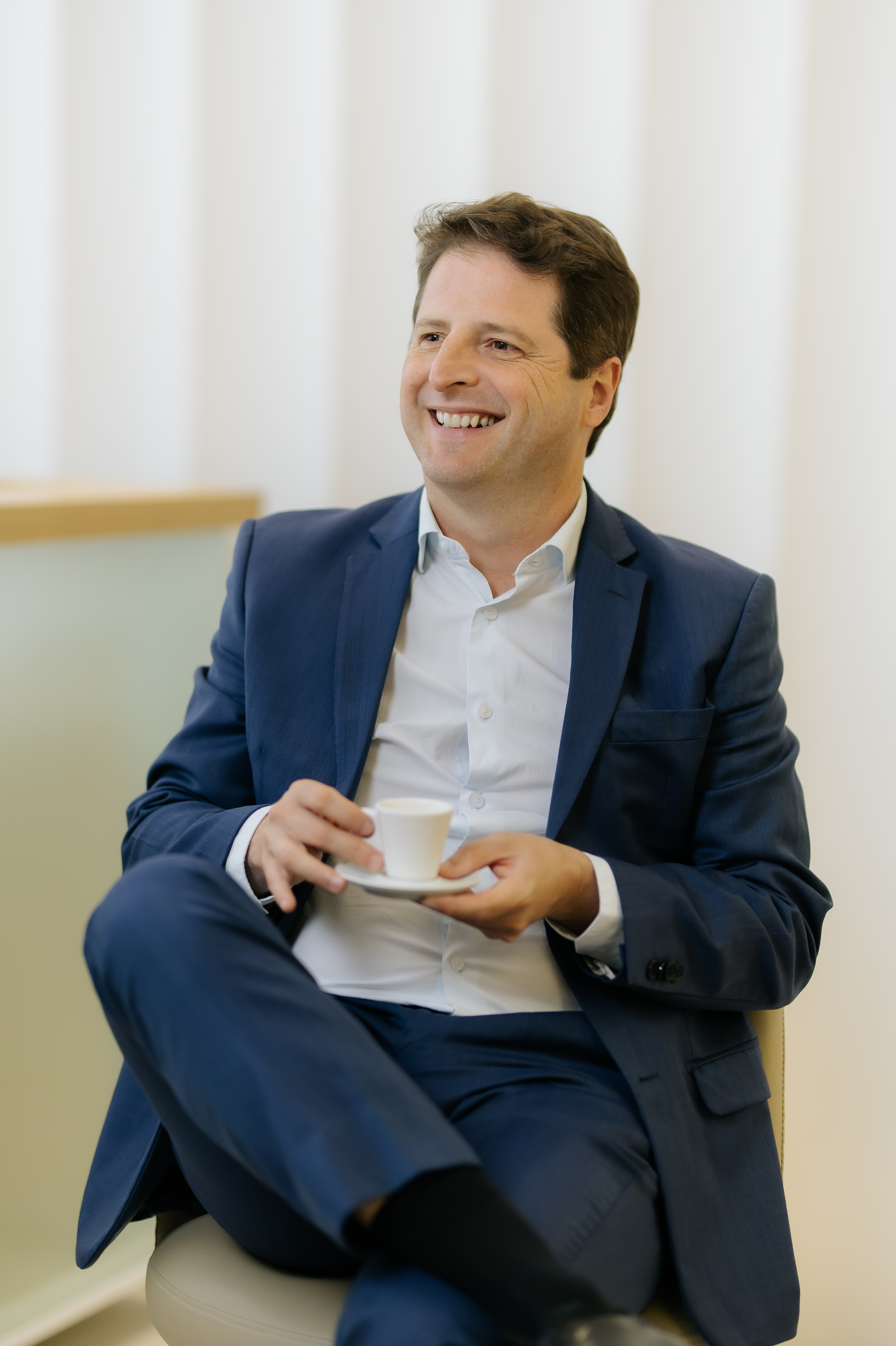 Dr. Fabrício Bitencourt — Cirurgião